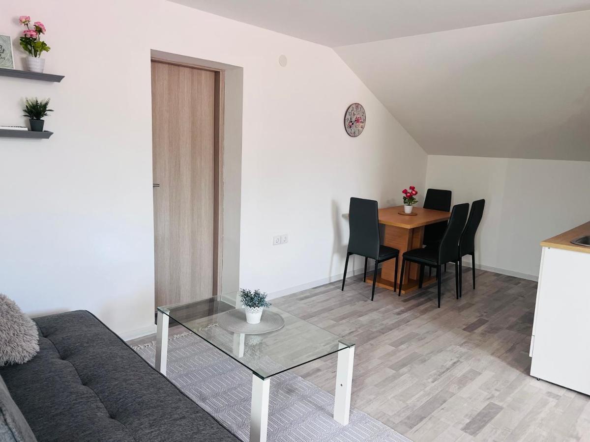 Apartman Castle Tusilovic Екстериор снимка